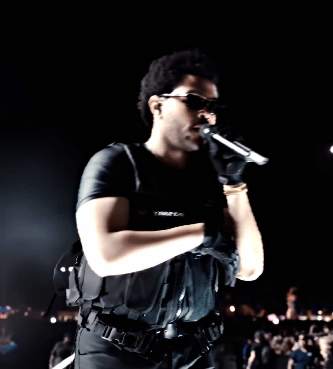 the music industry💁🏻‍♀️ #theweeknd #abeltesfaye #arianagrande #theweekndedit #abeltesfayeedit #arianagrandeedits #xo #xotwod #TheWeekndEXP #theweekndconcert #czvfxs #foryou #fyp #viral #trending #dontletthisflop #makethisviral #edit #originalcontent  ORIGINAL CONTENT 