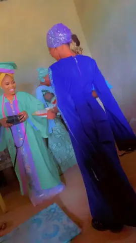 The journey long so waited for years on top say you wan become ceo but alhamdullilah i conquer #biggest kudos and congratulations to the world Ewatomi herself #more sales inshallah rahmon #may you keep elevating inshallah desrself#fashion 👩‍🎨 #alhamdyllilah product #fashion go