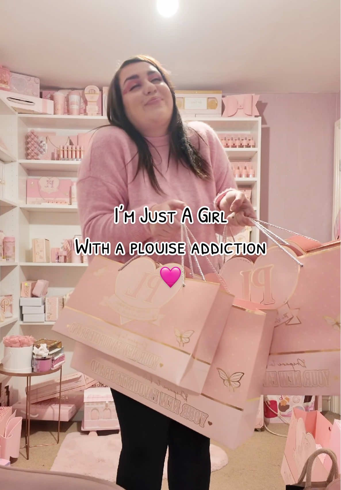 Oppsssss….. 👀🩷 @PLOUISE @Paige Louise sorry not sorry 🥰🩷 #plouise #haul #plouisemakeup #plouise_makeup_academy #plouisehaul #shopping #shoppingaddiction 