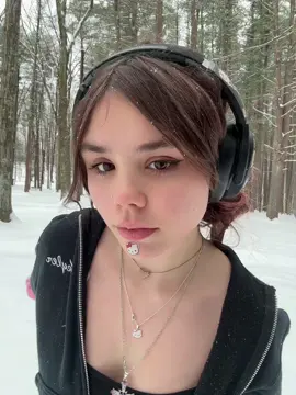 SNOWWW DAYYY :3 ❄️😚😋🤍🎀🖤❄️