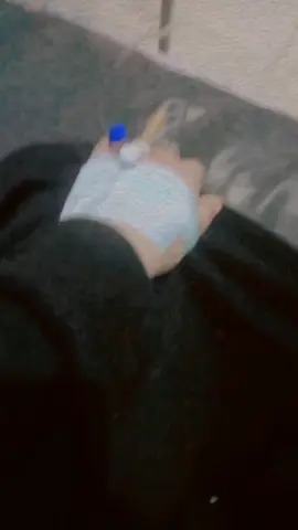 أنا حاسه ان قلبى هيقف 💔🖤😭  أنا مش كويسه 💔🖤😭  كل حاجه اتغيرت 😭💔🖤 أنا زعلانه وتعبانه يا الله 😭💔🖤