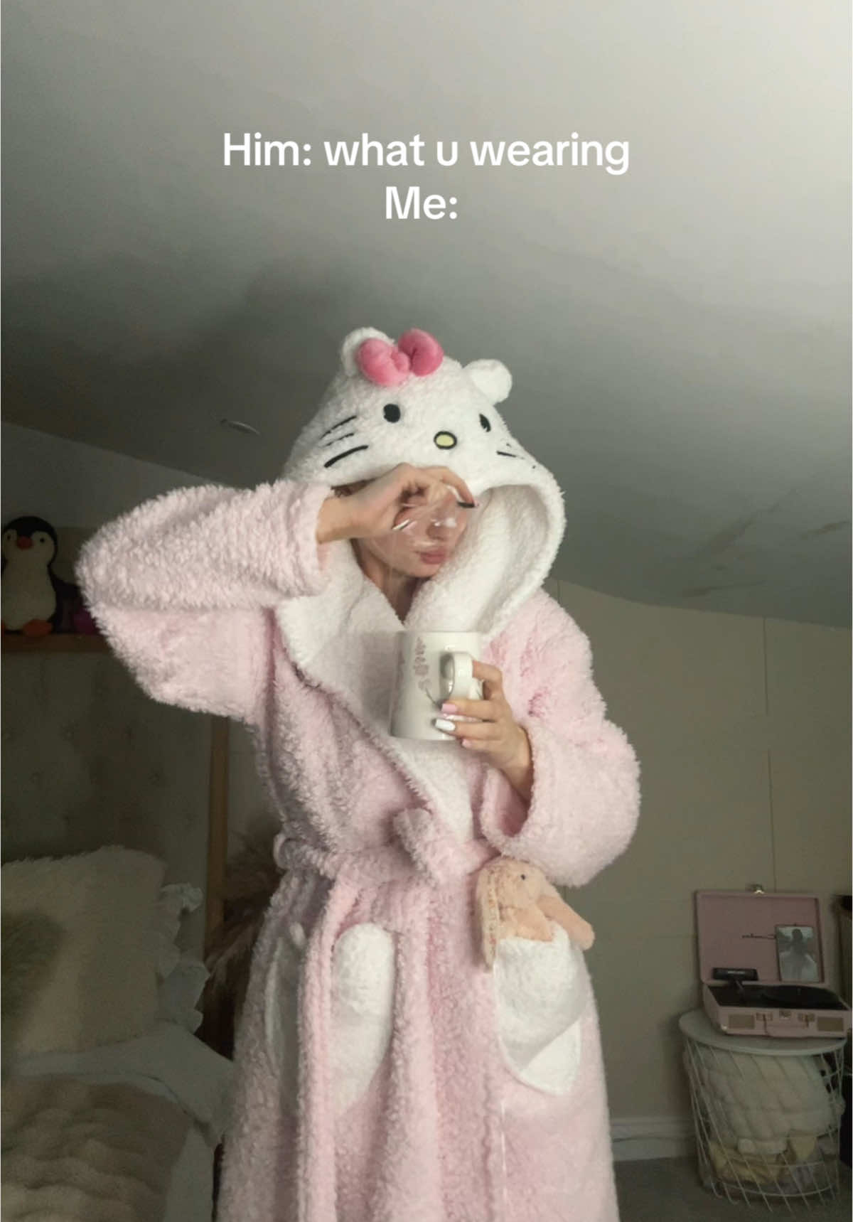 I turn into kitty at night #fyp #hellokitty 
