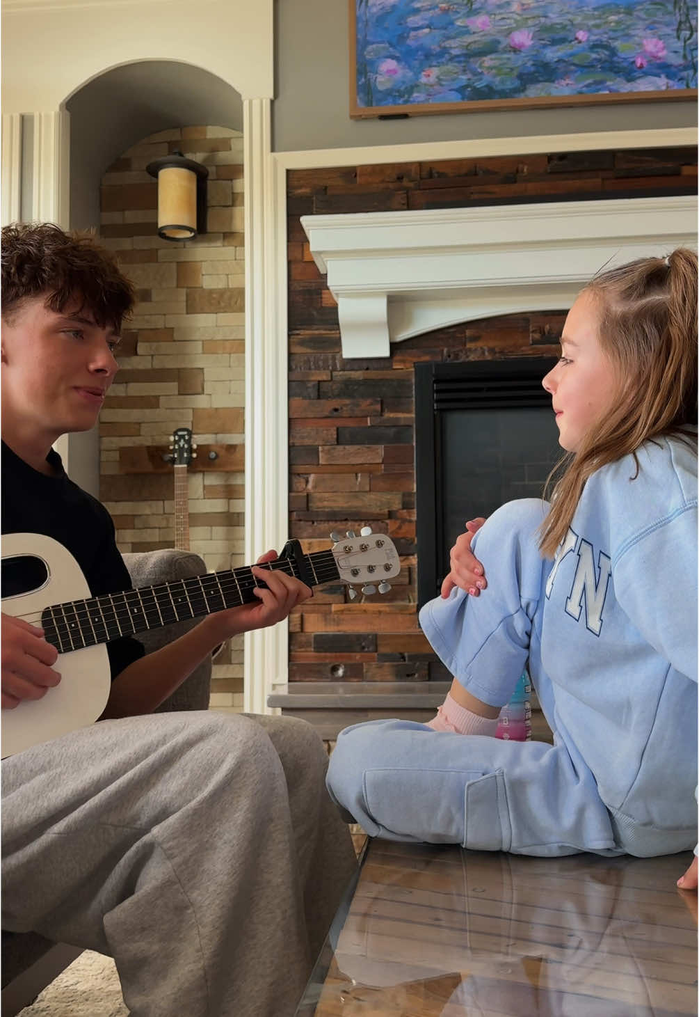 that’s so true @gracie abrams  #thatssotrue #gracieabrams #Siblings #singing #fyp #littlesister #guitar #cover 