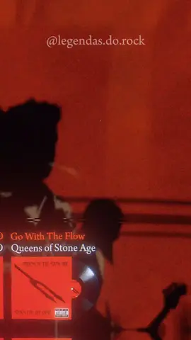 Go With The Flow - Queens of Stone Age Songs For The Deaf (2002) #queensofthestoneage #rock2000s #rock #stonerrockmusic #tradução #foryou #lyrics_songs #CapCut 