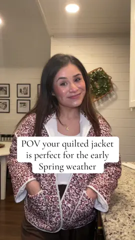 It’s so stinking cute!  #OOTD#ootdfashion#springoutfit#quiltedjacket  
