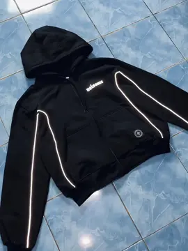 hoodie zipp boxy noisome kece😎🤩 #vario #vario125 #masukberanda #capcut #viral #xybca #foryou #fyp #tiktok #pelitfyp #GenshinImpact #masukberandafyp 