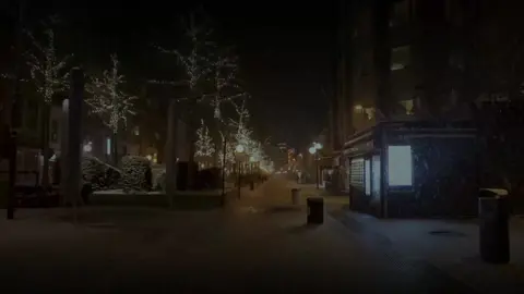 سَلَامٌ عَلَيْكُمْ لَا نَبْتَغِي الْجَاهِلِينَ ——————————————سورة : القصص  —————————————— القارئ : ماهر المعيقلي —————————————— #قران #قرآن #سلام_عليكم_لا_نبتغي_الجاهلين 