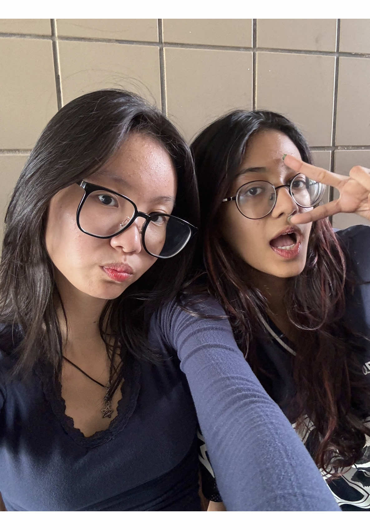 @shoe 👟 #tanningsalon#summergoals#darkhumour#sgtiktok#fypppp