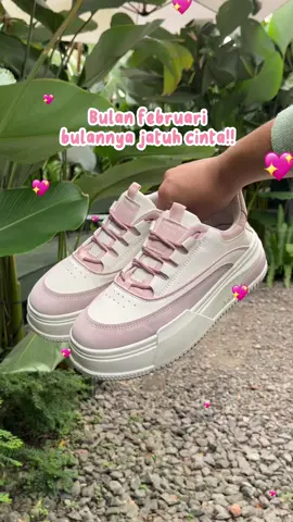 Yang pink-pink buat bulan Februari 💝 sneakers lucu buat kado orang tersayang #pvn #pvnjeno #rekomendasisepatu #sneakerscewek #fyp 