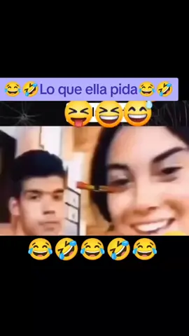 Lo que ella pida hay que complacer 🤣😂#videos #chistosos #y #divertido 