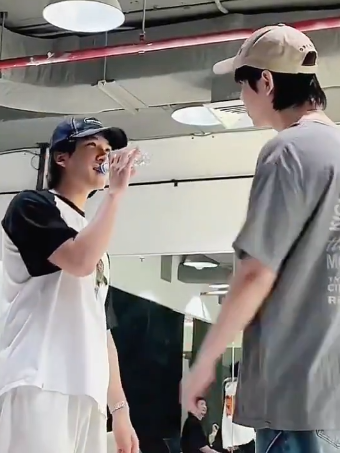 I'm so excited to see FirstKhao's duet! #TheHeartKillers #FirstKhaotung #Firstkp #FirstKanaphan #Khaotungg #KhaotungThanawat #xh 