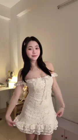 Nay điệu xíuuu #outfits #vayxinh #vayngan #vaybody #xuhuong 