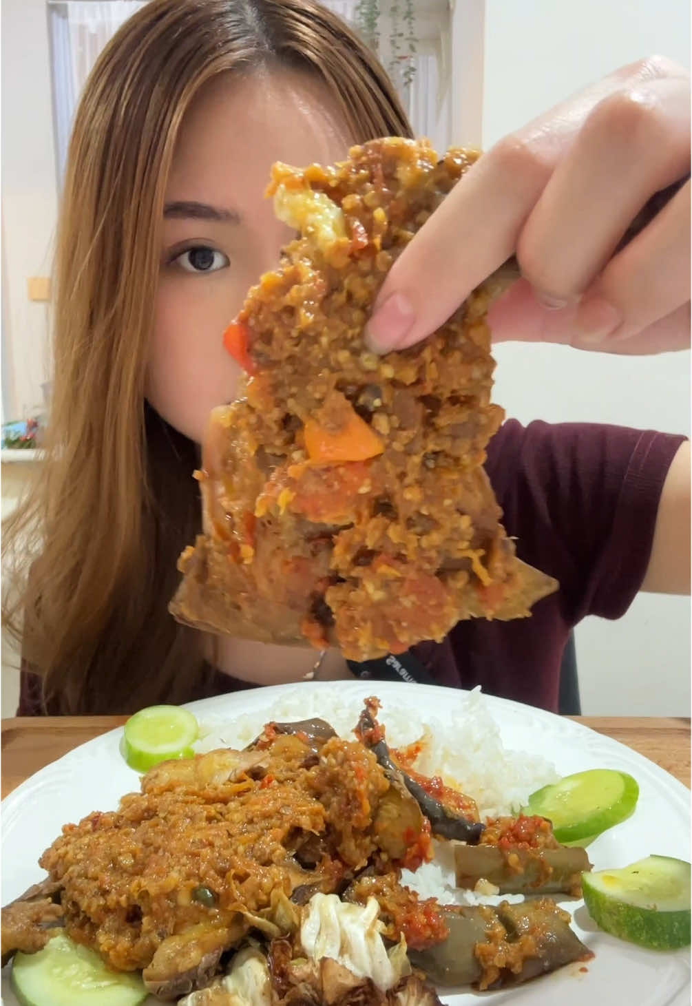 mam pak gembus #mukbang #mukbangeatingshow #tiktokfood #GakDinginTetepSeger #ayampakgembus #ayampedas 