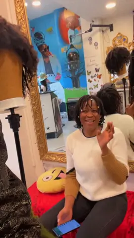#tomandjerry quand je demande á Sylvie de choisir entre #tom  ou #jerry 🤩😂😂 #london #loveyou #fy #organic #afro #locs #salon 