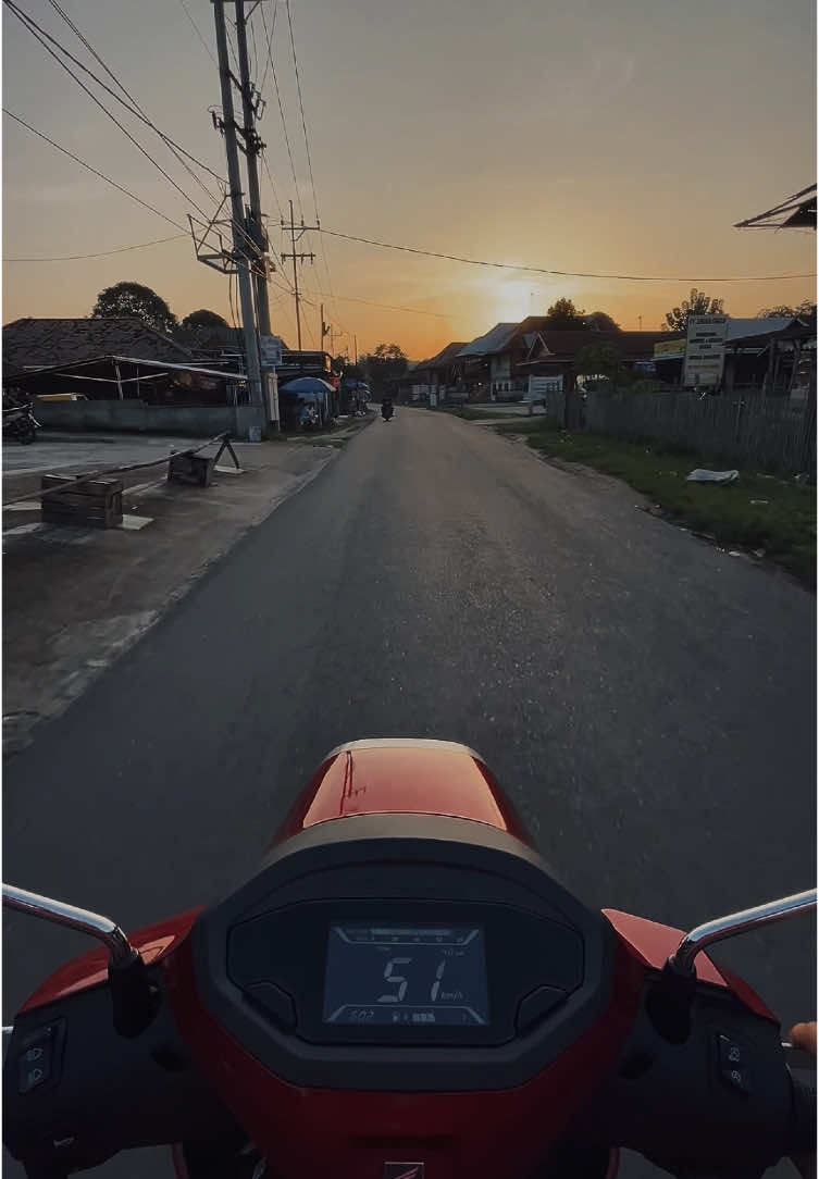 nyore pakek stylo #stylo160 #stylo #stylomodifikasi #stylosquad #astrahondamotor #honda #hondastylo #CapCut 