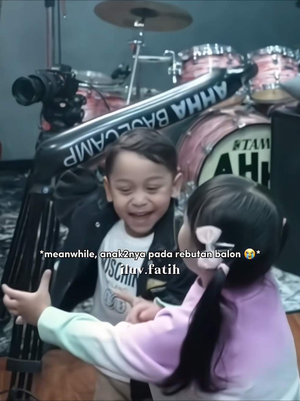 wkwkw abang 😭🤣 #leslar #lestykejora #rizkybillar #abangL #muhammadlevianalfatihbillar #leshiativanabillar #leslarlovers  #fypppppppppppppp #xyzbca #4u #moots? #fyp #foryou #fypシ゚viral #ameenahannanuratta 