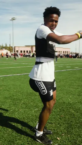 BBHELL 🤣🤣🤣🤣omggg 7v7 not real cuh @lulcertified  #footballtiktok #7v7 #battlesports #ot7 #tripoutdance #bbhell #bbl #dance #fyp 