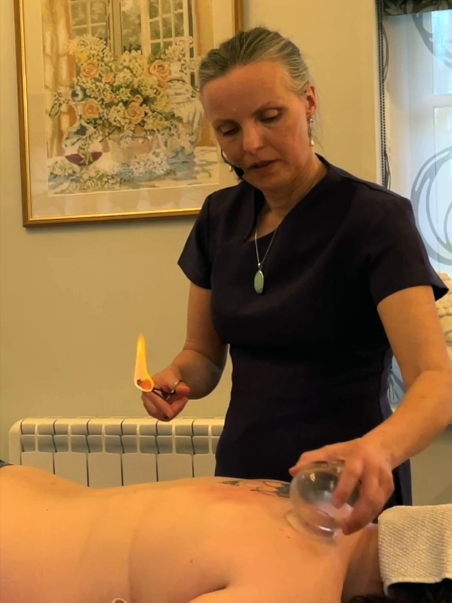 Cupping to correct spinal alignment and fatigue. Full videos via YouTube link in bio #asmr #unintentionalasmr #cupping #firecupping #koretherapy #alignment #spine #fatigue