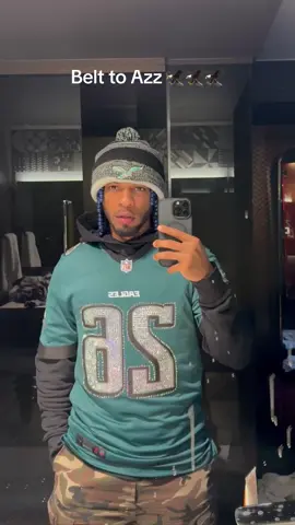 Put belt to them boys all four quarters 😭🏆 #football #eagles #SuperBowl #belt 