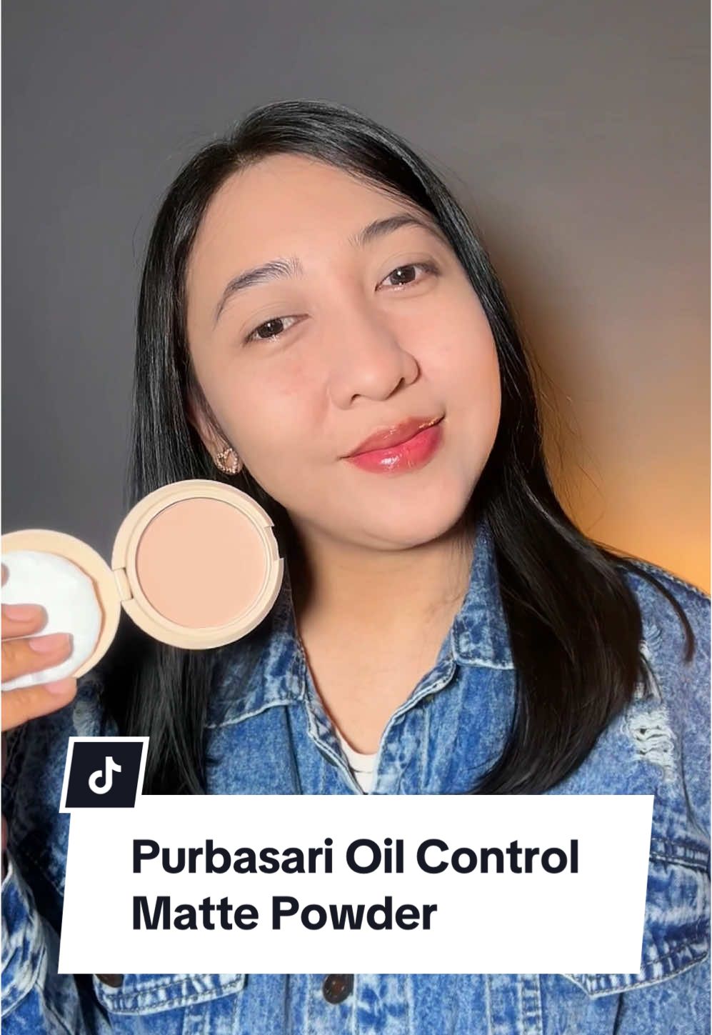 Nggak lengkap tanpa ini! ✨ Purbasari Oil Control Matte Powder bikin wajah fresh dan makeup lebih tahan lama. Udah coba belum?  #Purbasari #StayMatte #PurbasariBeauty #NoMoreShine #BedakMatte #FlawlessSkin #OilControlPowder  #PurbasariOilControl #MattePowder #NoMoreOilySkin #StayFreshAllDay #BedakViral #BeautyHack #FYP 