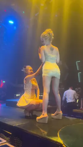 Nói gì cho 2 siêu phẩm này#xuhuong #tiktok 