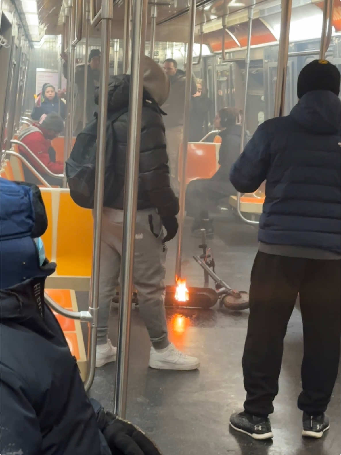 🛴🔥🔥 #subwaycreatures #fyp #foryoupage #subway #iloveny #nyc #