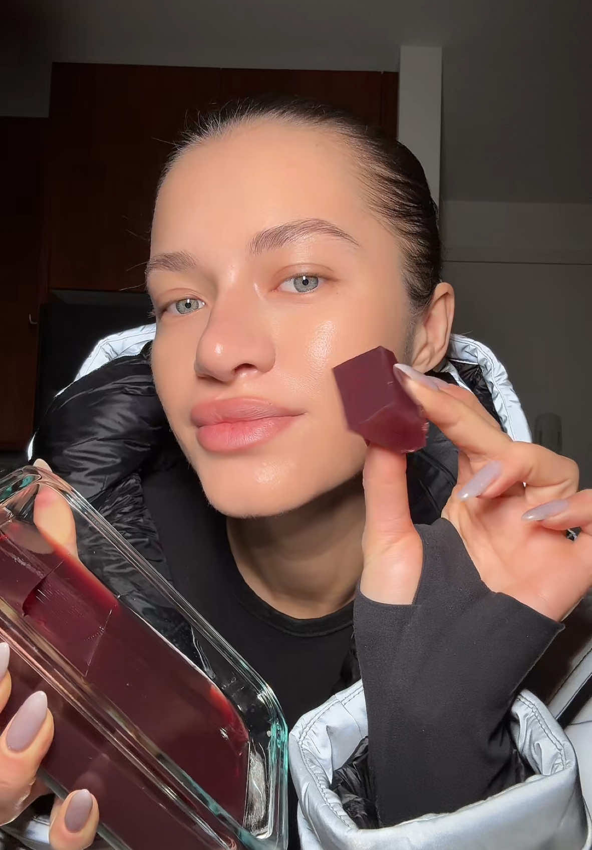 Healthy treat for you and for your skin 💗 Gelatin Gunmies for Valentine’s Day  #beautysecrets #GlowUp #skincaretips #glowingskin #beautytips #sugarfree #whatieatinaday #musttry #obsessed 