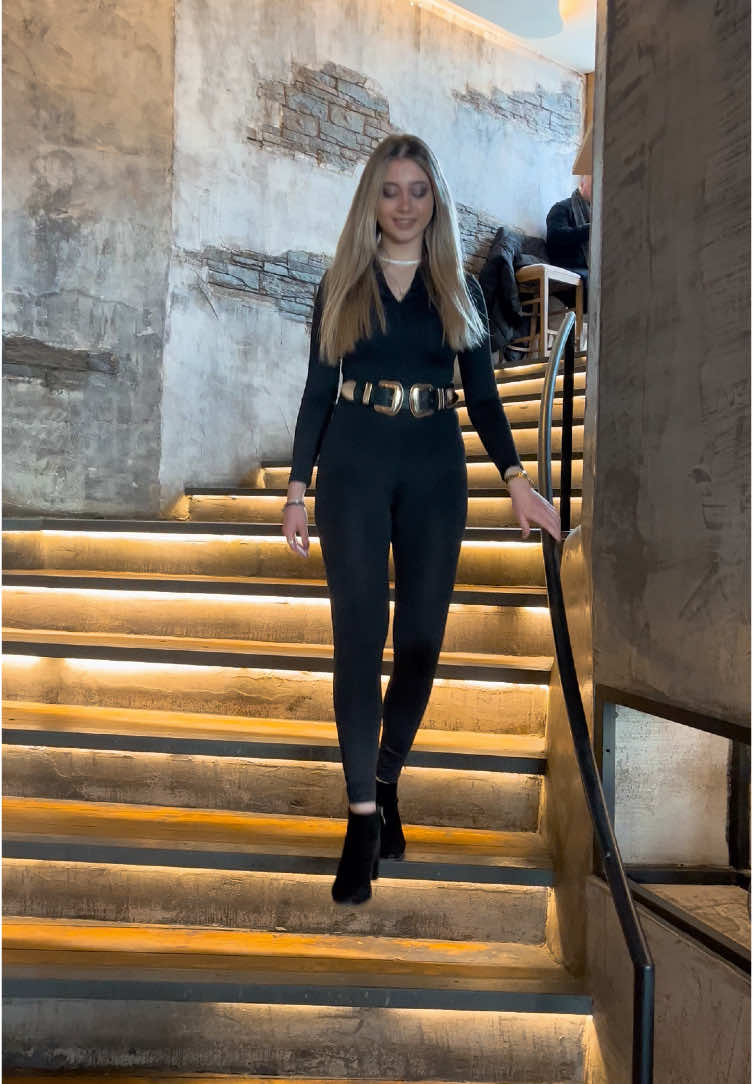 #foryoupage #fy #greektiktok #mpesfypgamw #foryou #ellinikotiktok #fyp #viralvideo #viraltiktok #athens #makeup #beauty 