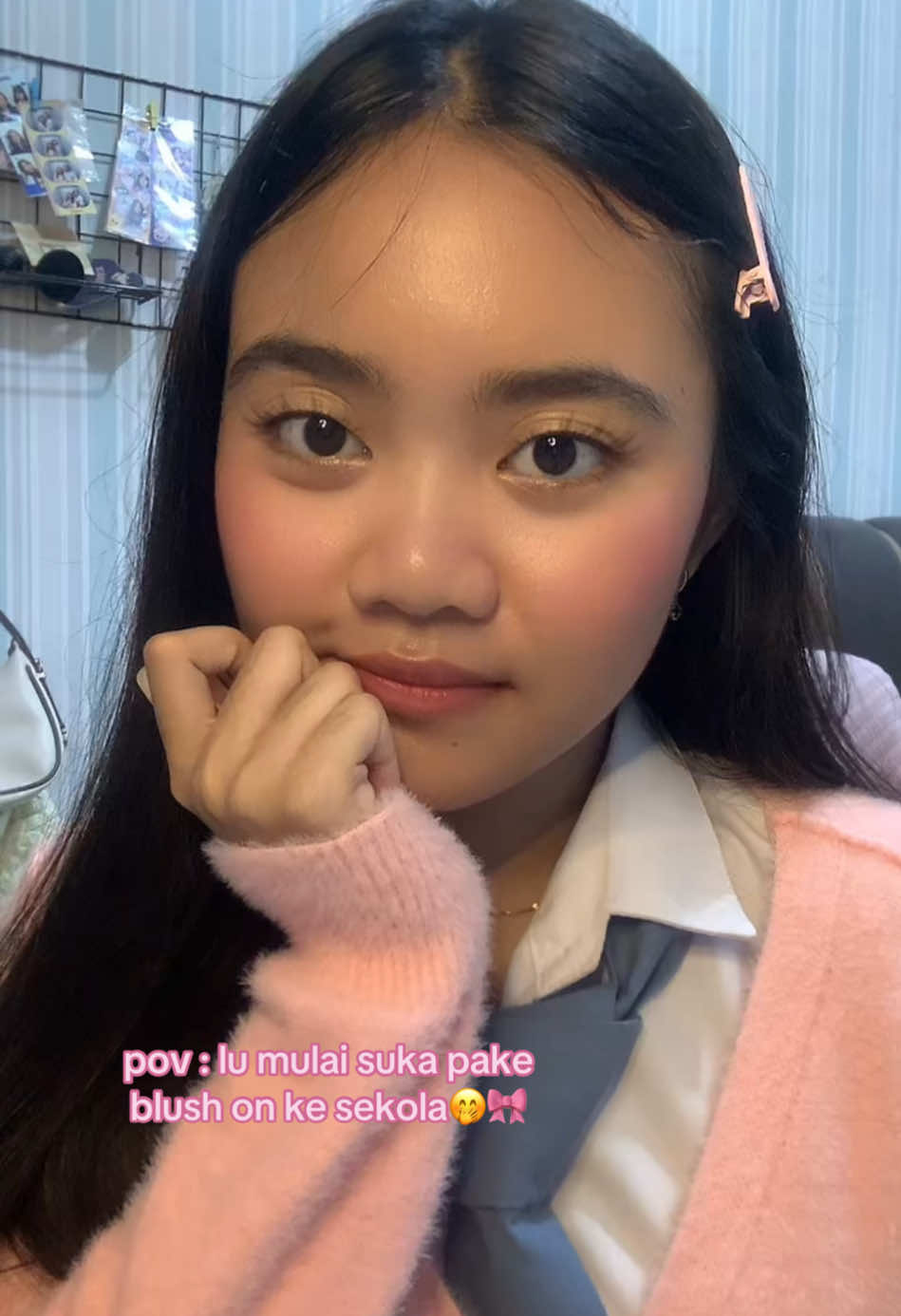 ini tanda nya apaa yaa..🙇🏻‍♀️🙇🏻‍♀️#makeupschool #blushon #butterflyera 