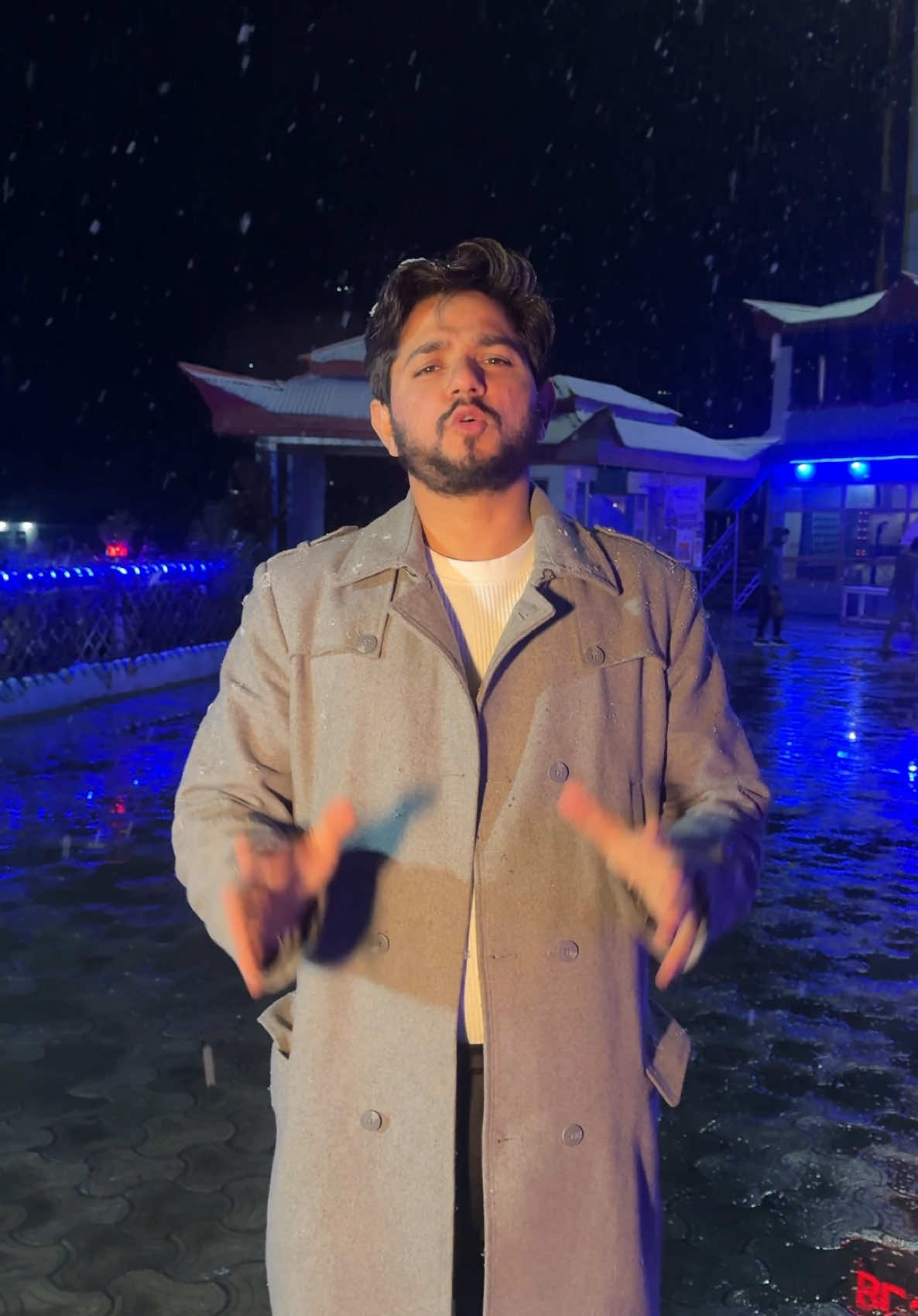 Live snow fall Kalam Valley❄️ #snowfall #snowfallkalam #livesnowfall #hammadfoodandtravel #hammadkhanvlogs 