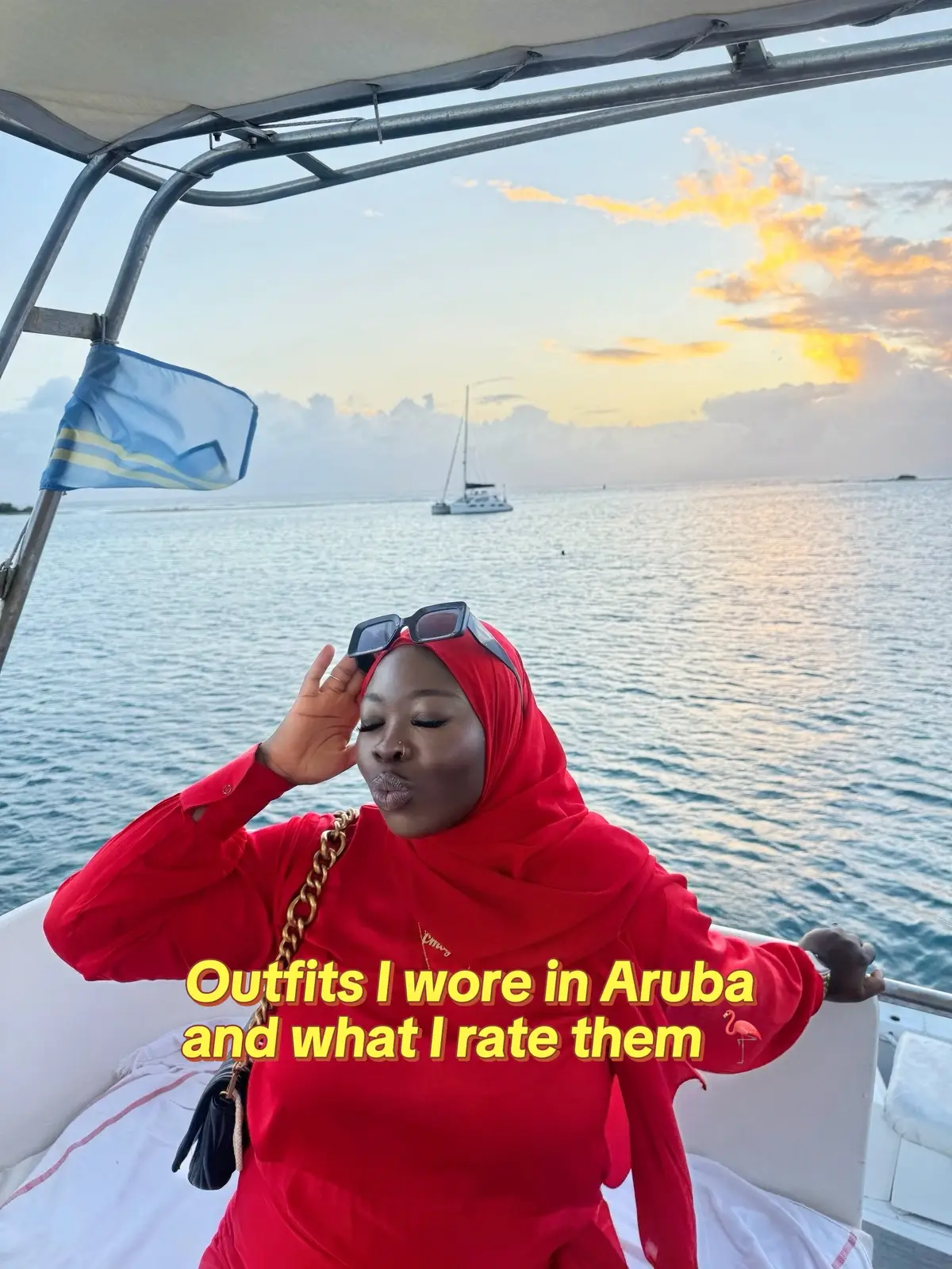 Which ones your favorite? 🙈 #hijabi #vacationoutfits #aruba #tropicalaesthetic 