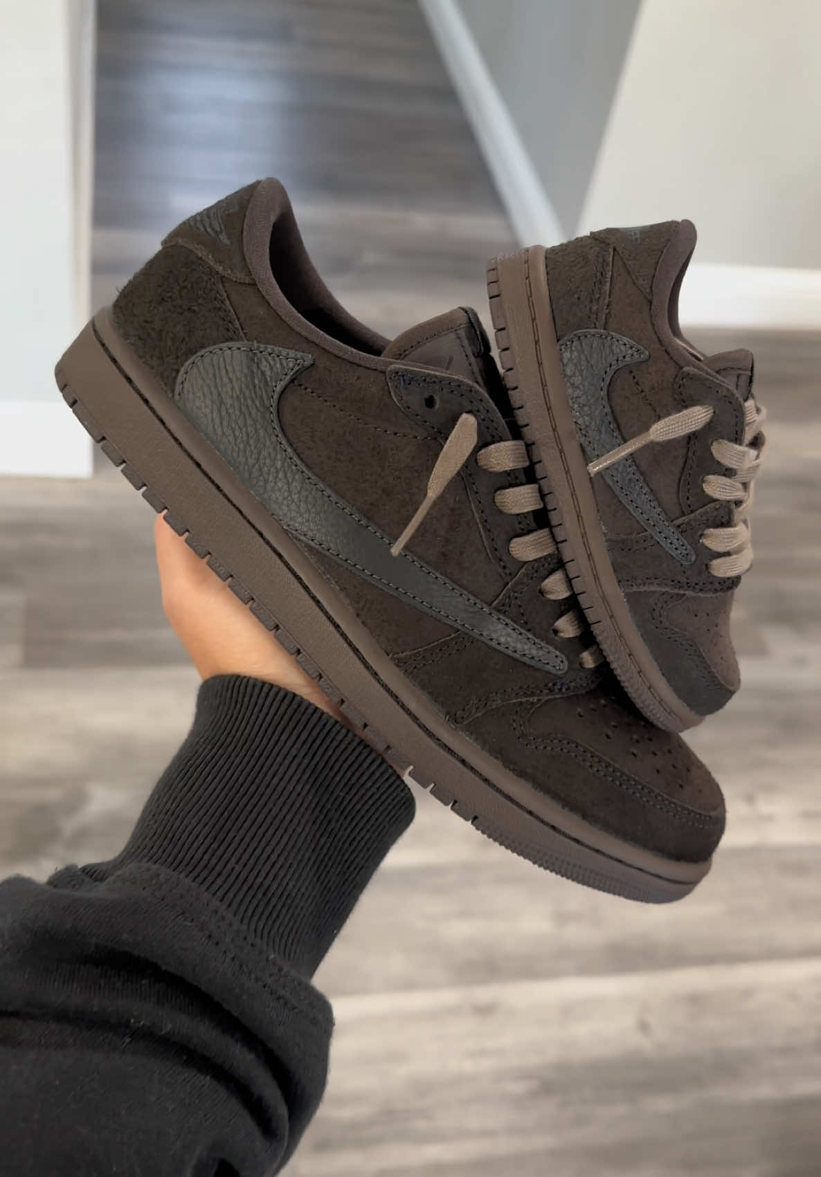 Air Jordan 1 Low OG SP x Travis Scott “Velvet Brown” 🐻🌵 #fyp #foryoupage #sneakers #levelupkickz #explore #explorepage #fypシ #travisscott 