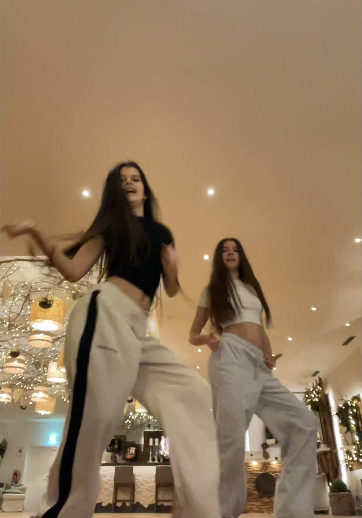 Best dance with best dancepartner💃 @liara🇵🇱 at @Joschkos 🩷| dc: @JhorelZapanta #dance #dancer #fyfy #realdancer #dancetrend #dancechallenge #dc #duo #moneypullup #blaizfayah #fy #dancerduo #bestduo #perte #romaniangirl #romania #pourtoi #outfitinspo #outfit #longhair #fyp #brunette #pentrutine #hair #viral #blowthisup #viralll #danceschool 