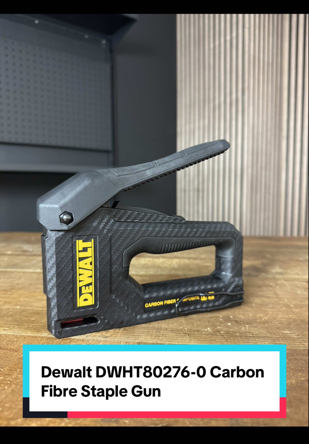 Dewalt DWHT80276-0 Carbon Fibre Staple Gun #dewalttools #dewalt 