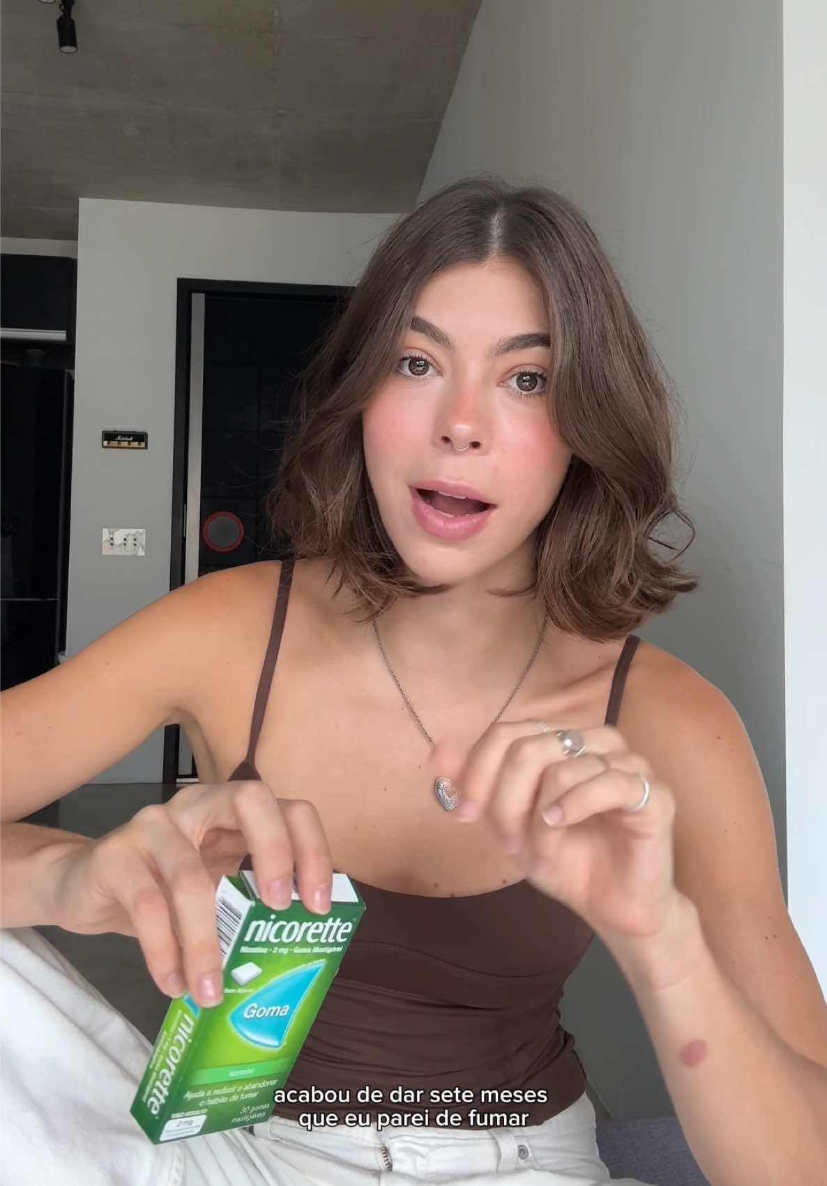 E se eu falar pra vocês que eu cheguei a achar que eu nunca ia conseguir parar de fumar? Por isso eu sempre faço questão de falar sobre NICORETTE®️, afinal, as vezes uma ajuda é tudo que a gente precisa pra dar mais força para nossa força de vontade e se livrar de um hábito ruim 🤍 @nicorettebr #SemNicotina #ComNICORETTE *publicidade