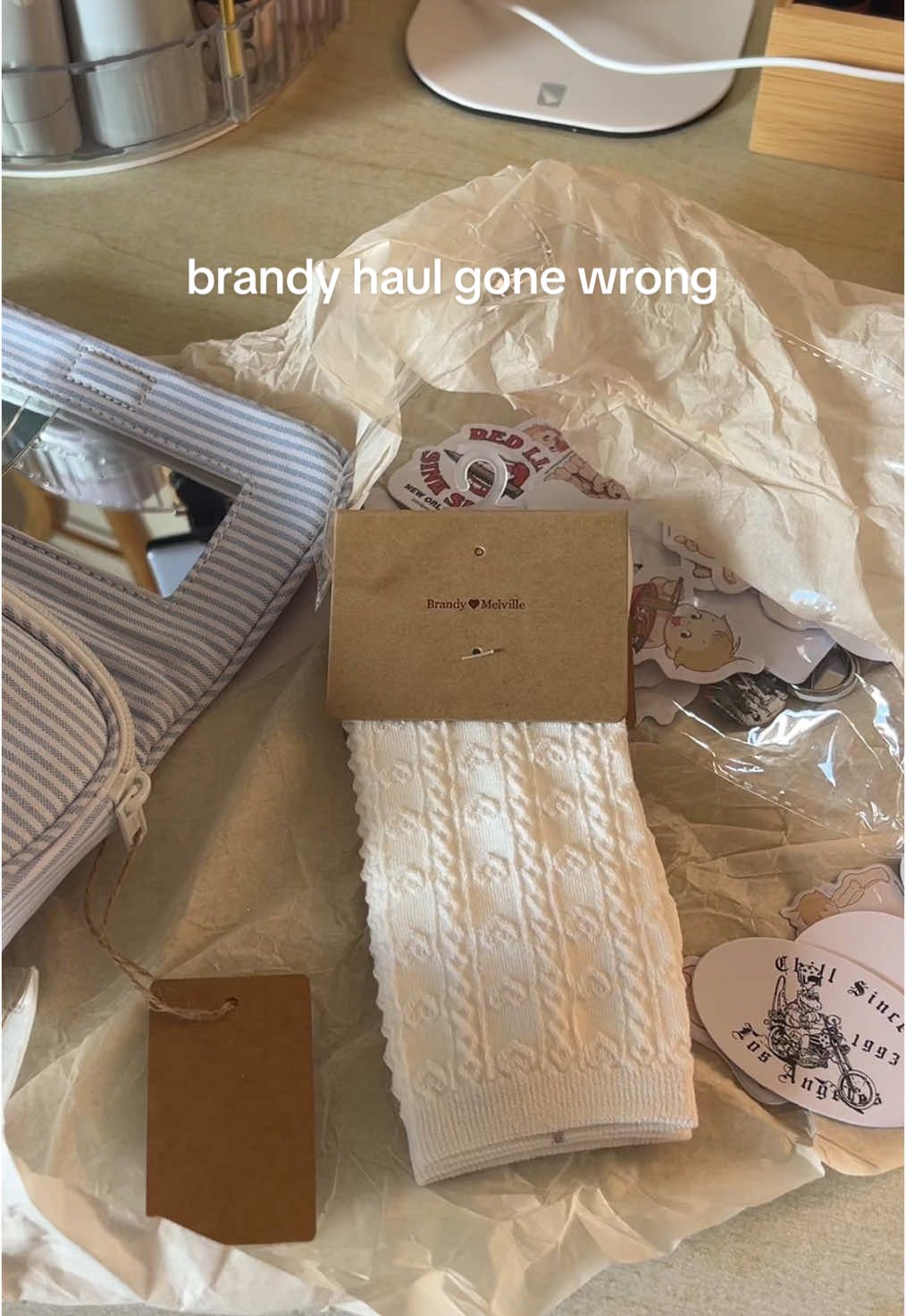 i’m so so sad 😭 customer service responded in 5 mins and are already sending me a new one! #brandy #brandyhaul #brandybag #makeupbag #saiebag 