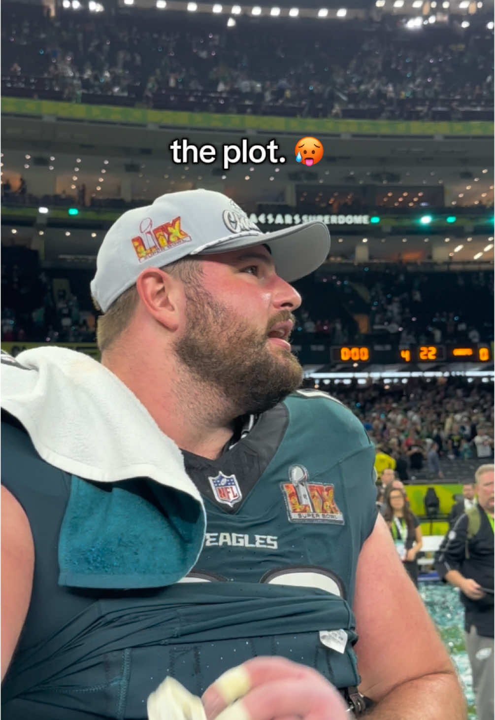 Hubby lookin fine in that Super Bowl hat🥵🥵 #SuperBowl #nfl #philadelphia #gobirds #landondickerson 