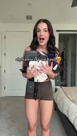 wanted to share my favorite pieces from @Alphalete birthday launch happening February 22nd 12pm CST 😍  the entire site will be discounted (including the new pieces!!) & you can stack code “JESS” on top! 🫶🏼