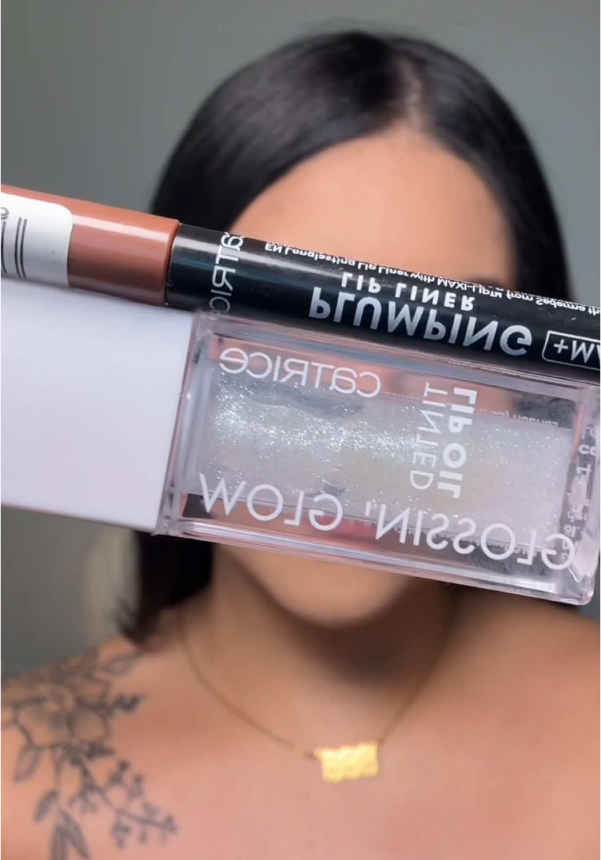 Lip combo favorito del momento 🥹🤩 I’m obsessed 👄 @Catrice Cosmetics #catricecosmetics #lipcombo #catricelipoil #plumpinglipliner #lipoil #glossinglow #catrice 