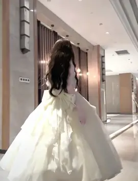 Công chúa của ai lạc vào đây ạ😍👰👰 ——————————————— Julia :-Váy đẹp giá mềm cho các cô dâu ngày trọng đại ✨✨ 🎀:Bán /Thiết kế váy cưới / áo dài cao cấp 🎀:May theo số đo -thiết kế riêng  🎀:Quy trình hỗ trợ /ưu đãi riêng dành cho khách hàng online -📞Phone:0967110866 -⏰: Open: 8h00-23h00 #xh #codau #wedding #vayxinh #xuhuong #codauxinhdep #xuhuongtiktok #vaycuoithietke #vaycuoidep #vaycuoi #damcuoi #weddingtiktok 