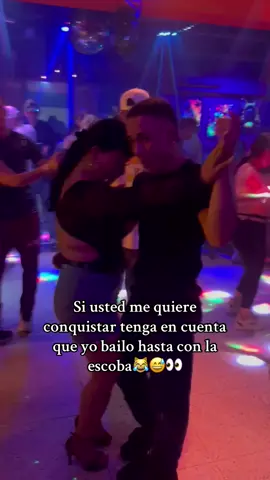 Pues claro 😹#merengue #bailando #paratí #chicas #noche #perro #conquista #viralllllll 