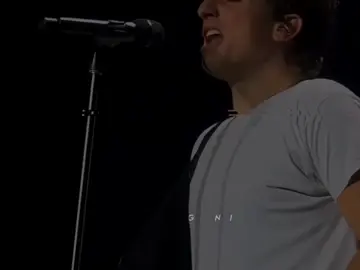 Cheating on you✨(@𝓦𝓲𝓷𝓭 𝓶𝓾𝓼𝓲𝓬 )#lyrics #2025 #myanmartiktok🇲🇲🇲🇲 #myanmartiktok🇲🇲🇲🇲 #myanmar #mmsub #fypage 