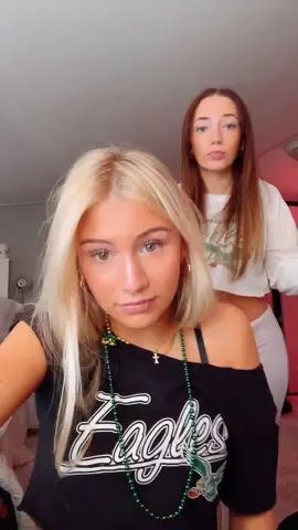 #fakebodytiktok #nikepros #lululemon #fypシ゚viral #gyatttttttt #parati #fyp #forbiddenpants #prettygirls #bop #boptok  #yogapants #gyatt 