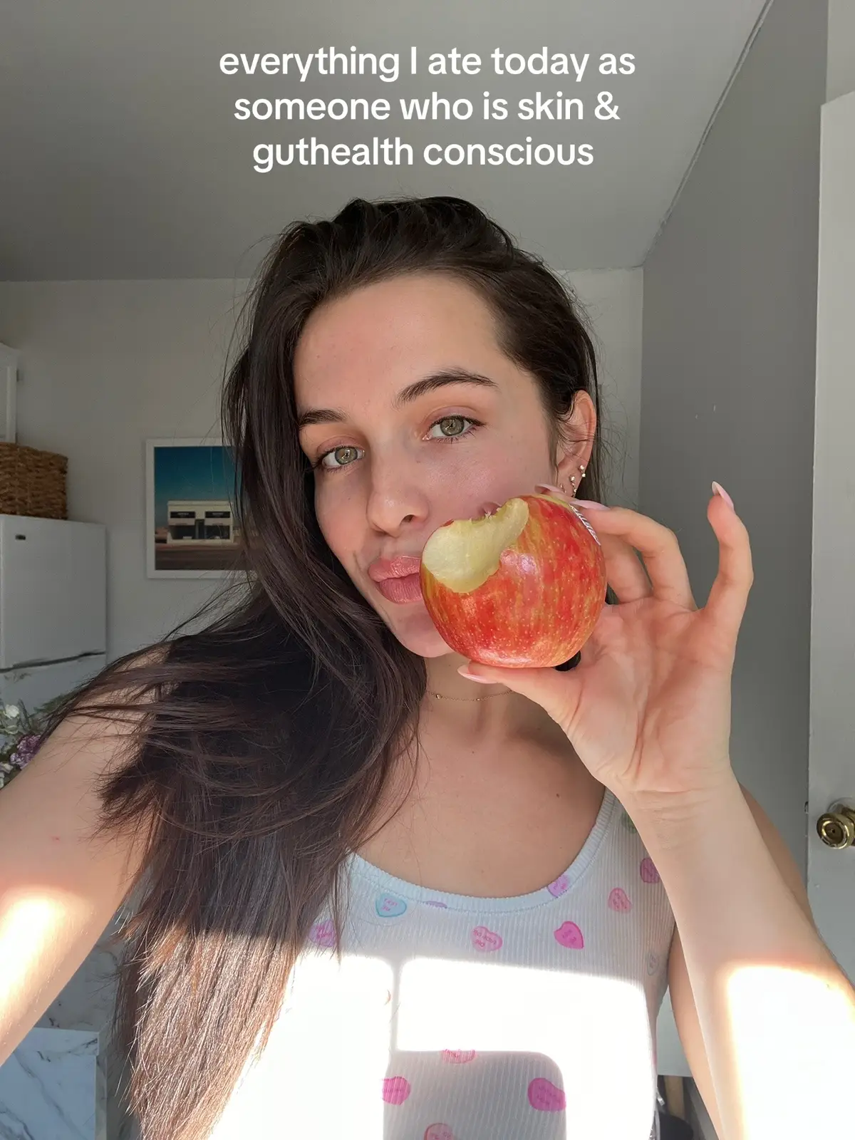 do we prefer the video or picture version of what I eat in a day? #guthealth #skinhealth #guts #guthealthmatters #guthealthtiktok #skinhealth #clearskin #clear #glowyskin #eatyourskincare #fu @Ritual @Austin Sea Moss @Starbucks @Promix Nutrition @Drink Poppi 