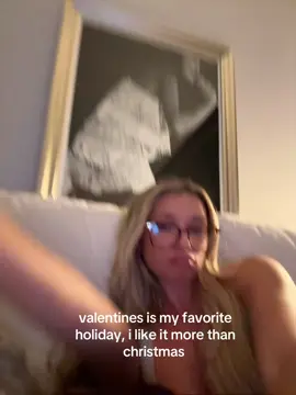 as a hardcore lover girl i LOVE valentine’s day more than any holiday, it’s so cutsie and pink and lovey you don’t even have to have a person to love it i just love the sentiment because i am a romantic and love to love to love to love 