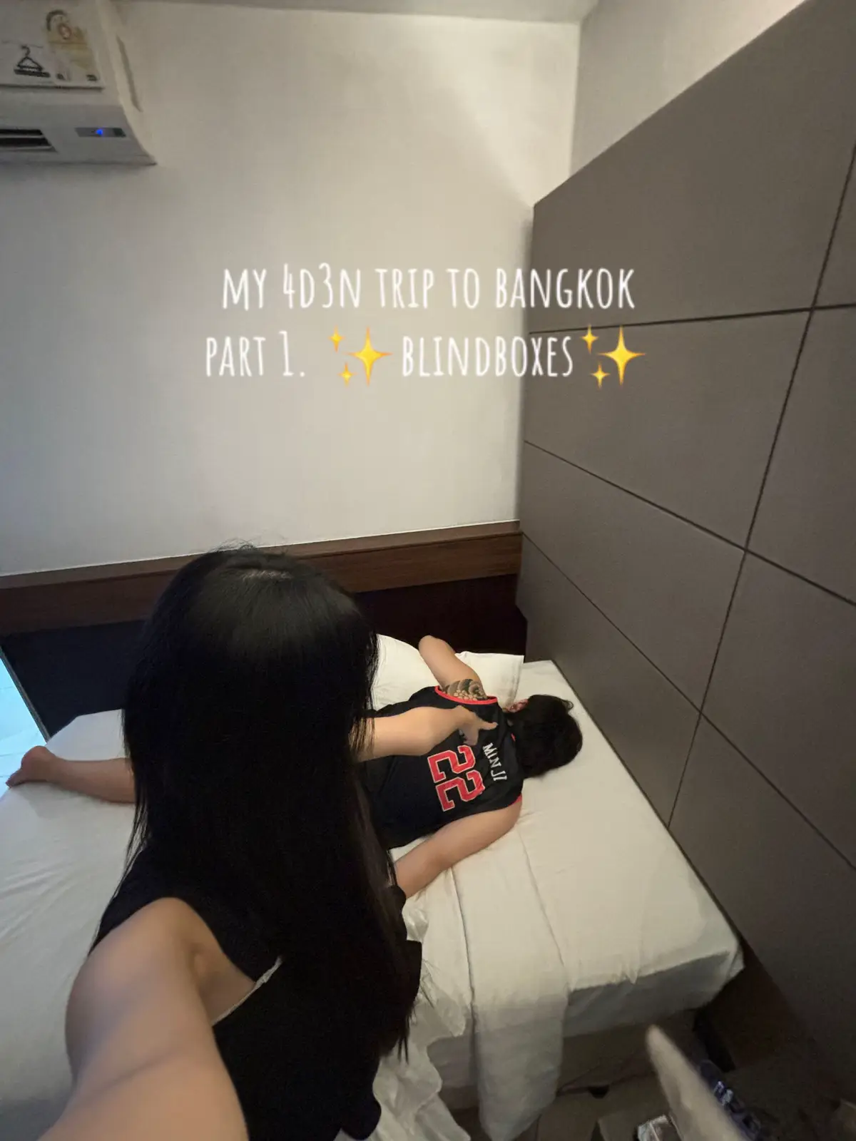 clothes on part 2... girlie me bought sm stuff my bf's buys r like 1/10 of our luggage 🤣🤣