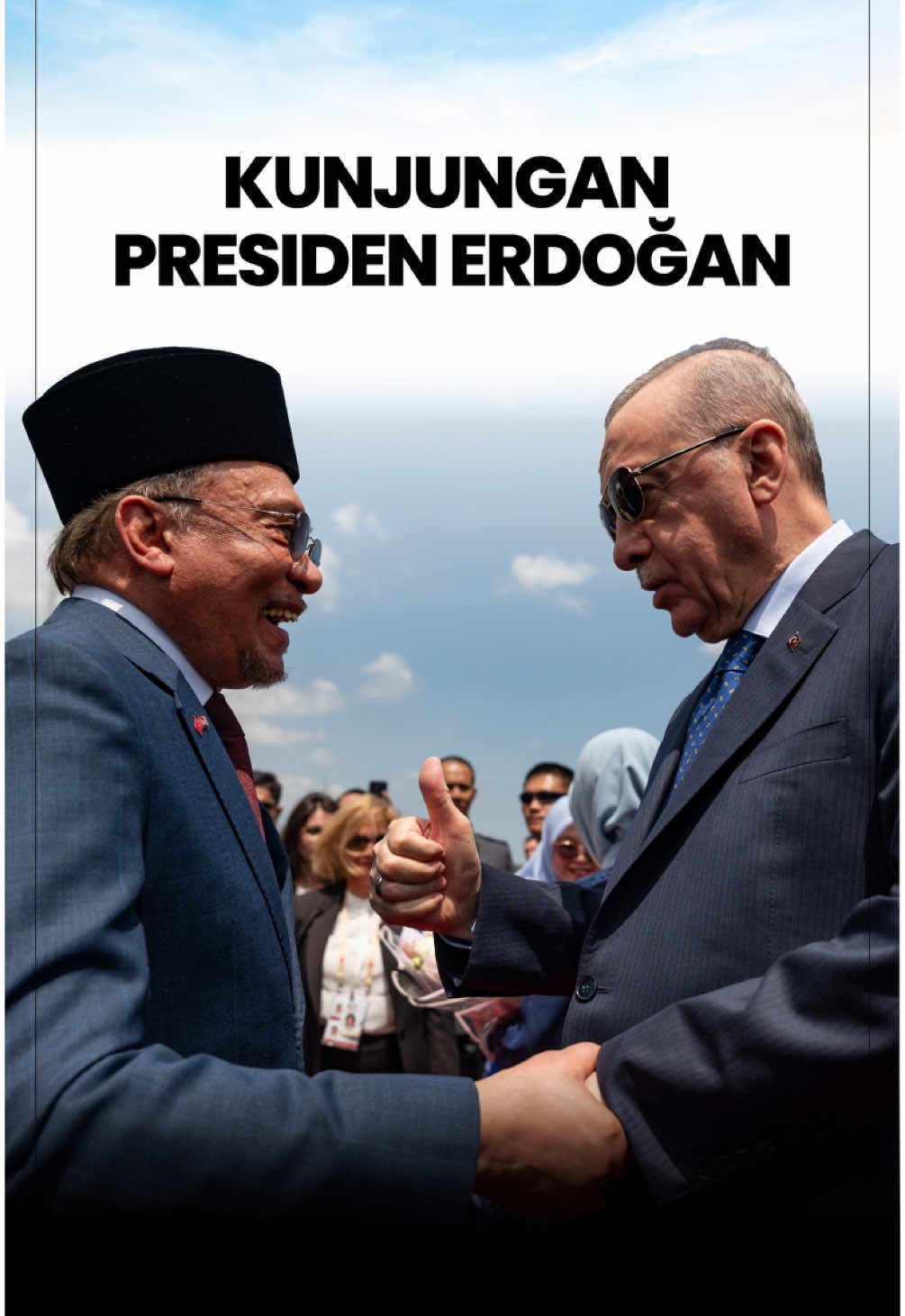 Alhamdulillah, hari yang cukup bermanfaat dan bermakna semalam tatkala menerima kunjungan sahabat baik saya, Presiden Recep Tayyip Erdoğan dan isteri, Emine Erdoğan ke Malaysia. Saya berbesar hati menyaksikan DYMM Paduka Seri Sultan Perak menganugerahkan Ijazah Kehormat kepada Presiden Erdoğan, sebelum menyaksikan syarahan umum daripada seorang negarawan yang membawa Türkiye menjadi antara kuasa utama yang kian mencorak landskap geopolitik global. Saya dan Azizah turut meraikan Presiden Erdoğan dan isteri di Menara Berkembar PETRONAS.  Selamat datang ke Malaysia! 🇲🇾🇹🇷  #MalaysiaMADANI #MADANIBekerja 