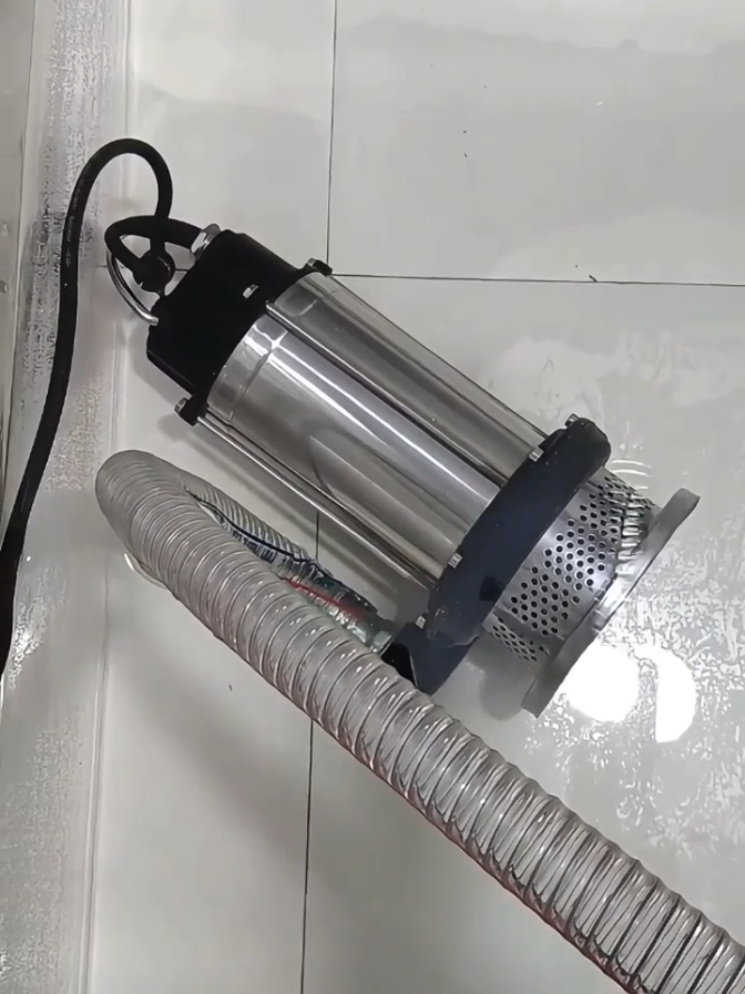 Máy bơm chìm #maybom #maybomnuoc #maybomchim #maybommini #diendandung #shopgiare #dienmay #xuhuong #xuhuongtiktok #LearnOnTikTok 