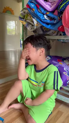 Tôi đau đớn, tôi gục ngã 🤣 #lophocvuinhon #vairal @YNhi 