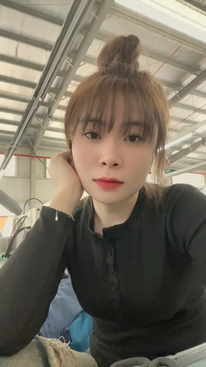 Hoa nở một mùa , người sống một kiếp ,vui vẻ an nhàn , thong dong tự tại  